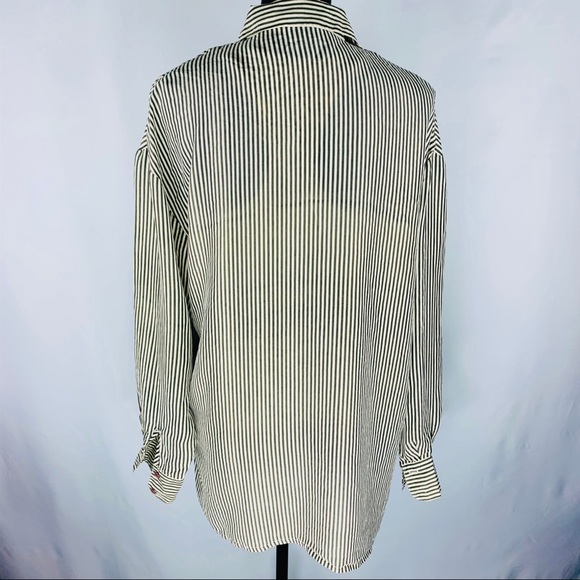 Express Women Button Down Dress Shirt - Picture 2 of 8